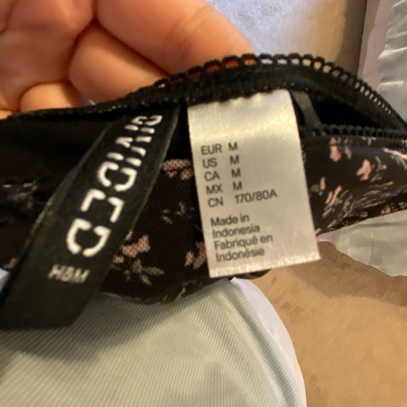 Floral Black Skirt - Picture 3 of 3